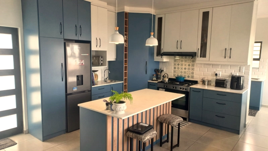 3 Bedroom Property for Sale in Vredenburg Western Cape